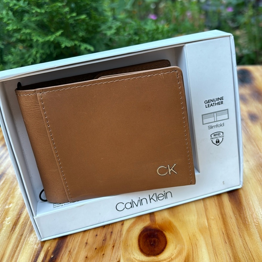 Clavin Klein suede leather wallet